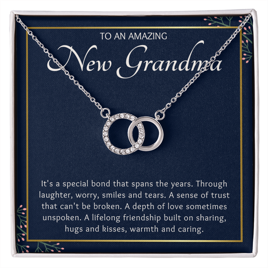 New Grandma Gift - Interlocking Circle Necklace